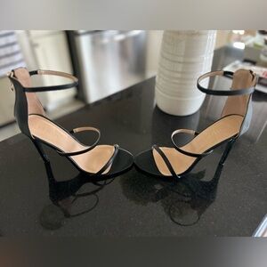 Venus three tier strap high heel. Black/nude. Size 8. Gently worn.